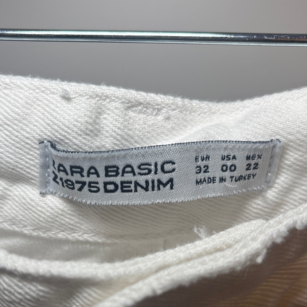Zara White Floral Embroidered Flare Jeans - Picture 2 of 7